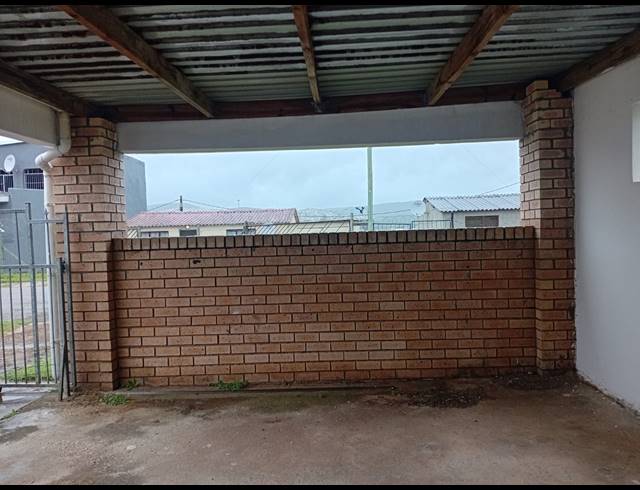 3 BEDROOM HOUSE FOR SALE IN KWANOBUHLE